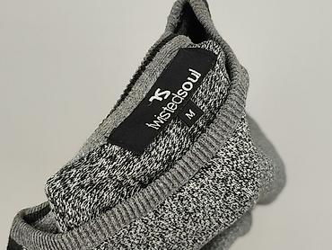 vinted platforma: Sweter dla mężczyzn, rozmiar M — 5