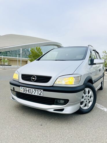 opel astra zafira: Opel Zafira: 1.8 l | 2000 il 268000 km Van/Minivan