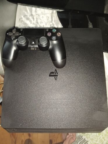 сколька стоит плейстейшен 4: Sony PlayStation 4 Slim konsolu, oyun sevərlər üçün nəzərdə