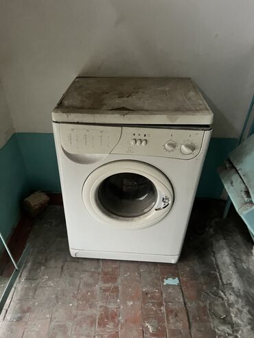 стиральные машины продаются: Кир жуучу машина Indesit, Колдонулган, Автомат, 7 кг чейин, Толук өлчөм