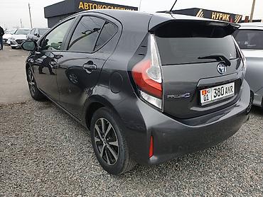 Toyota: Toyota Prius C: 2019 г., 1.5 л, Вариатор, Гибрид, Хэтчбэк — 4