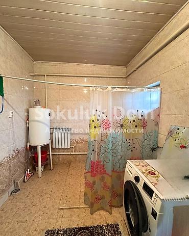 Продажа коттеджей и домов: 🏠Продается дом в с. Сокулук 🟡Комнаты: 4 🟡Участок: 7,5 соток — 10