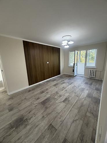 квартиры 104 серии: 3 комнаты, 58 м², 4 мкр 104 серия, 2 этаж, Свежий ремонт — 1