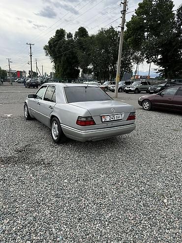 Mercedes-Benz W124: 1994 г., 2.2 л, Автомат, Бензин, Седан — 5