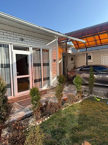 Продажа коттеджей и домов: Продаётся 2х этажный дом общей площадью : 195м2 на земельном участке — 13