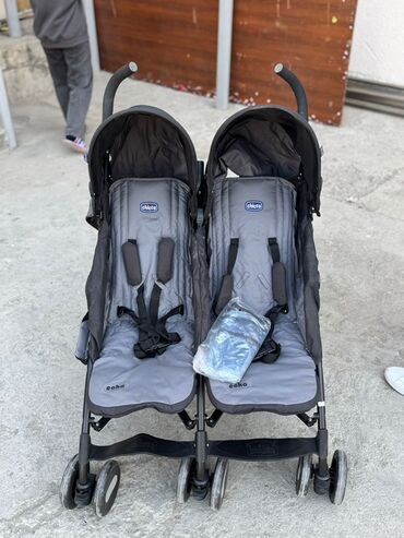 купить прогулочную коляску в польше бу: Коляска, цвет - Черный