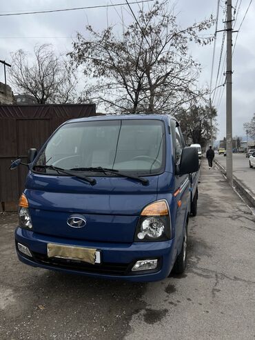 Легкий грузовой транспорт: Легкий грузовик, Hyundai, Стандарт, 3 т, Б/у