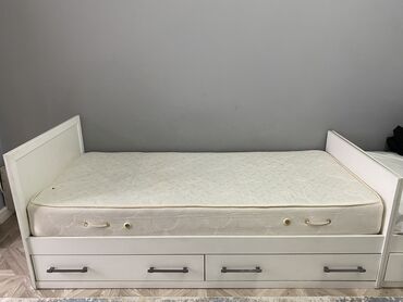 кухный мебель: Односпальная Кровать, Б/у