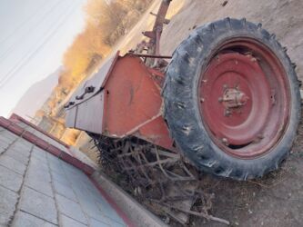 Другие тракторы: Мтз 80, сеялка,тырмоо,сажалкакапалка — 11