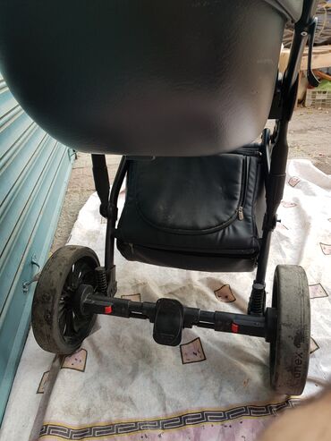 Gəzinti arabaları: Klassik gəzinti arabası, Anex, Yeni, Cins: Oğlan, Yaş: 30 ay, Ünvandan götürmə, Ödənişli çatdırılma — 2
