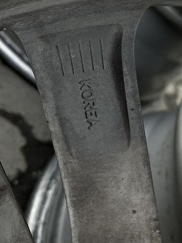 Диски: Литые Диски R 17 Kia, Комплект, отверстий - 5, Б/у — 9