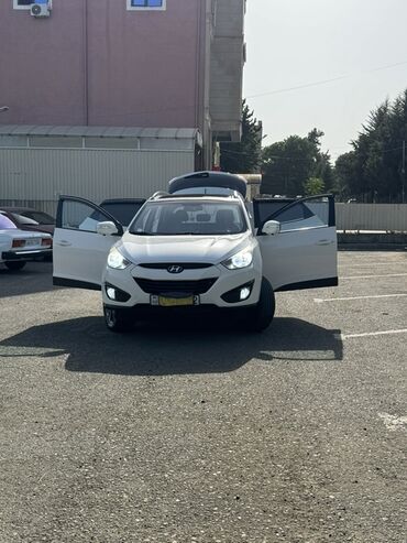 avtomobil oturacaqlarinin temiri: Hyundai Tucson: 2 l | 2013 il Ofrouder/SUV