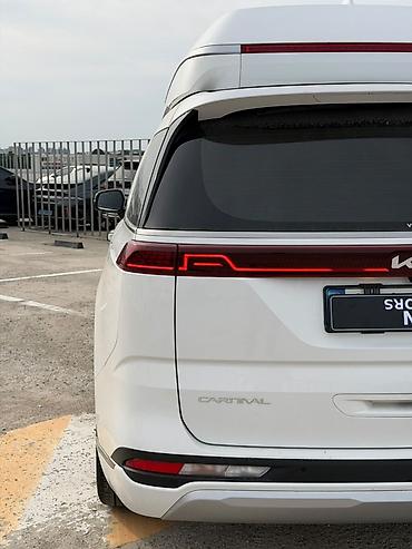 mg zs: Kia Carnival: 2022 г., Минивэн — 8