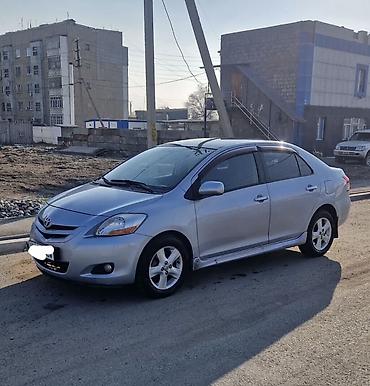 авто тойота: Toyota Yaris: 2007 г., 1.5 л, Автомат, Бензин, Седан — 1