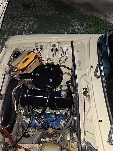 VAZ (LADA): VAZ 2106 sedan Xüsusiyyətlər: - Korpus: bej rəng, xrom bamperlər — 9