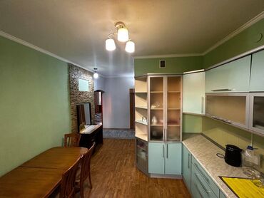 продаётся квартира в токмаке: 2 комнаты, 58 м², 105 серия, 8 этаж, Евроремонт