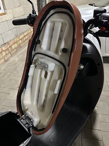 Скутеры: Тип скутера 150 куб. см, Электро, Б/у — 13