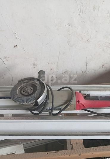 mini sok çəkən: Dülgər/metal emalı üçün elektrik alətləri dəsti Tərkib: - Radial-masa — 4