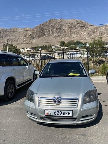 Toyota Avensis: 2003 г., 1.8 л, Механика, Седан