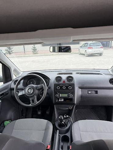 Продажа авто: Volkswagen Caddy: 2012 г., 1.2 л, Механика, Бензин, Фургон — 9