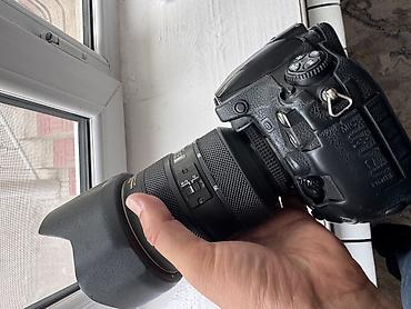 iphone 17 pro mac: Зеркальная камера Nikon 810 с профессиональным зум-объективом Состав — 5