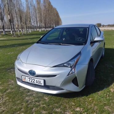 200000 сом машина: Toyota Prius: 2018 г., 1.8 л, Автомат, Гибрид, Хэтчбэк