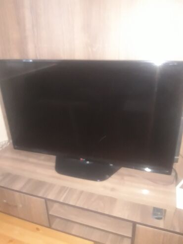 Digər mebel: LC Televizoru TV stendlə 1 yerdə satılır.Qitmət1250 manat