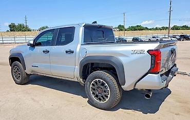 tacoma: Toyota Tacoma: 2026 г., 2.4 л, Автомат, Бензин, Пикап — 3