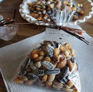 Şokolad və konfetlər: Şirniyyat hədiyyə konusları – tədbirlər üçün zərif təqdimat - Konus — 2