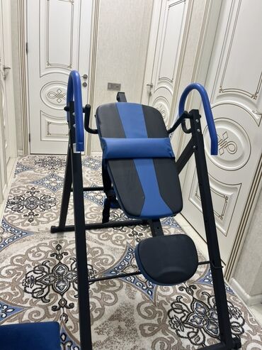 Перчатки: İnversiya masası (başaşağı trenajor) - Dayaqlı polad karkas, geniş