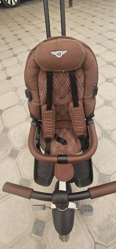 бэнтли: Bentley 3: 2023 г., 0.1 л, Механика, Гибрид, Кабриолет at lalafo.kg бэнтли: Bentley 3: 2023 г., 0.1 л, Механика, Гибрид, Кабриолет