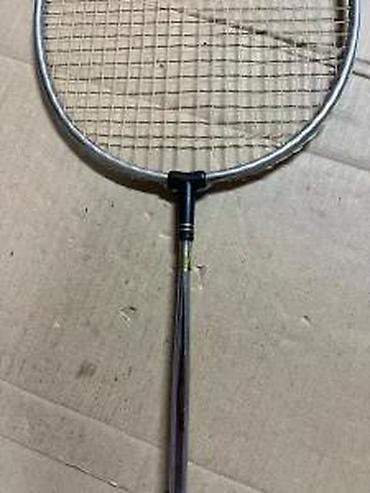 Rekviziti za vežbanje: Badmintonski reket - Klasik ovalni ram sa zategnutom mrežicom — 4