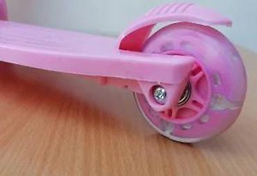 Trotineti, skejtbordovi i hoverbordovi: Dečiji trotinet sa integrisanim koferom u roze boji, idealan za — 20