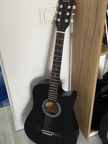 гитара цена: СРОЧНО ПРОДАЮ Гитары для начинающий Акустический Гитара от фирмы