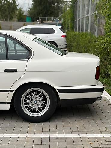 юмв е34: BMW 5 series: 1992 г., 3 л, Механика, Бензин, Седан — 3