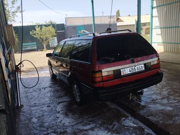 Volkswagen: Volkswagen Passat: 1988 г., 1.8 л, Механика, Бензин, Универсал