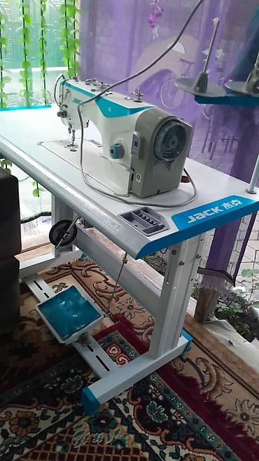 panasonic eneloop: Швейная машина Jack, Швейно-вышивальная, Полуавтомат — 1