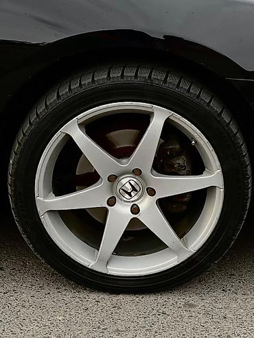 диски на аккорд: Диски R 18 Honda, Комплект, отверстий - 5, Б/у — 1