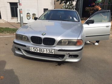 фольксваген б5 1 8: BMW 5 Series (E39) sedan – gümüş rəng. Xüsusiyyətlər: - Kuzov: 4