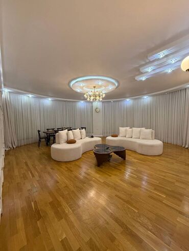 Yeni tikili: 3 otaqlı, Yeni tikili, 192 kv. m — 2