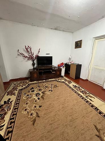 Продажа домов: Полдома, 75 м², 3 комнаты, Собственник, Старый ремонт at lalafo.kg — 13 Продажа домов: Полдома, 75 м², 3 комнаты, Собственник, Старый ремонт — 13