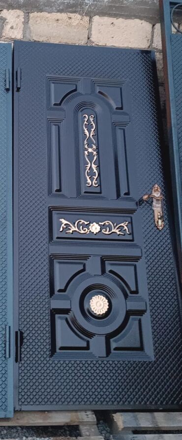 Giriş qapıları: Mənzil üçün Yeni Giriş qapısı Zamok ilə, Zəmanətli, Ödənişli quraşdırma, Ödənişli çatdırılma, Rayonlara çatdırılma, Ünvandan götürmə — 20