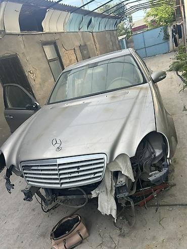 Другие детали кузова: Mercedes-Benz E‑Class W211 Без мотора кузов в отличном состоянии — 1