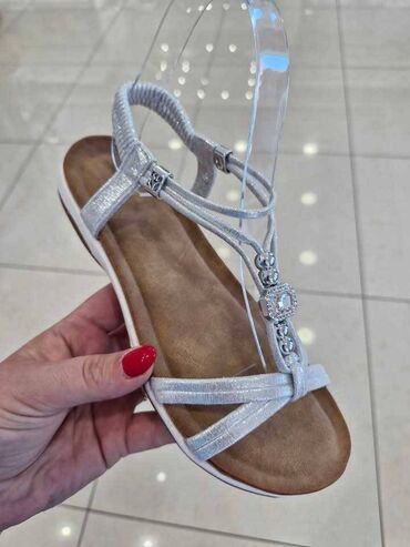 grubin нови сад слике: Sandals, 41
