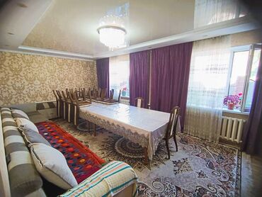 комната кызыл аскер: 90 м², 4 комнаты
