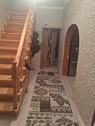 ev axdaram: 3 otaqlı fərdi ev – tam mebellə - Plan: 2 səviyyə. Girişdə geniş — 3