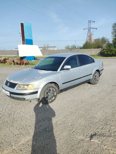 автомат машына: Volkswagen Passat: 1998 г., 1.6 л, Механика, Бензин, Седан