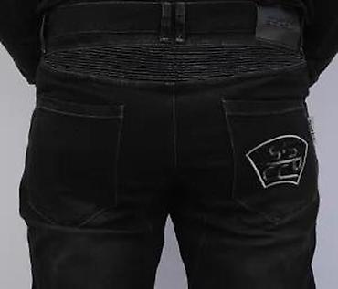 Farmerke: Crne muške farmerke sa modernim dizajnom, idealne za svakodnevno — 18