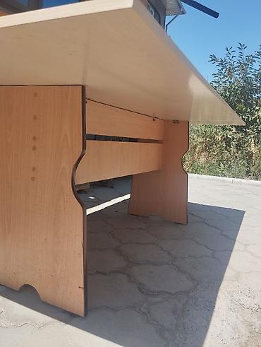 study table: Большой прямоугольный стол из ЛДСП. - длина 2 м - ширина 1 м - высота — 2