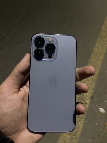 samsung a 10 's: IPhone 13 Pro